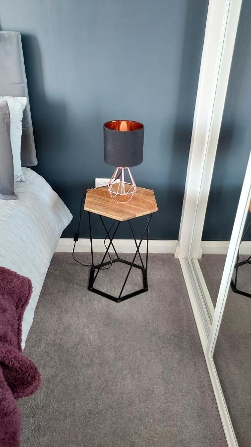 Modern And Stylish In Centre Apartment *