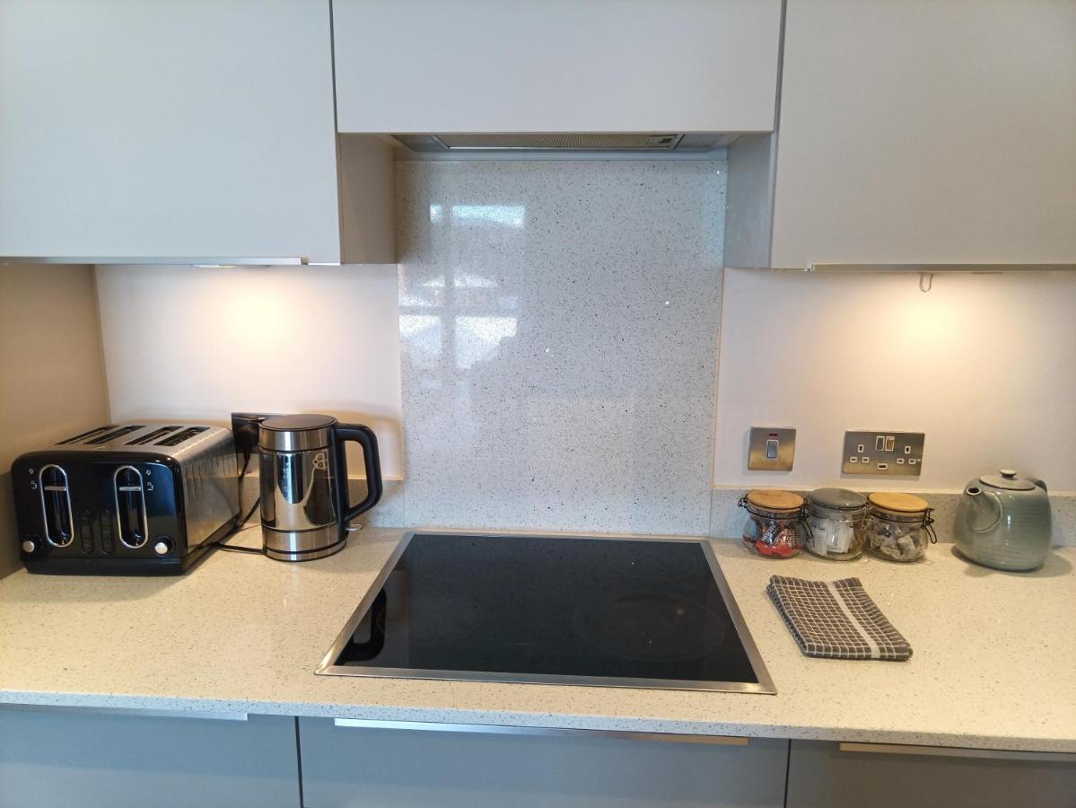 Apartment Modern And Stylish In Centre Belfast